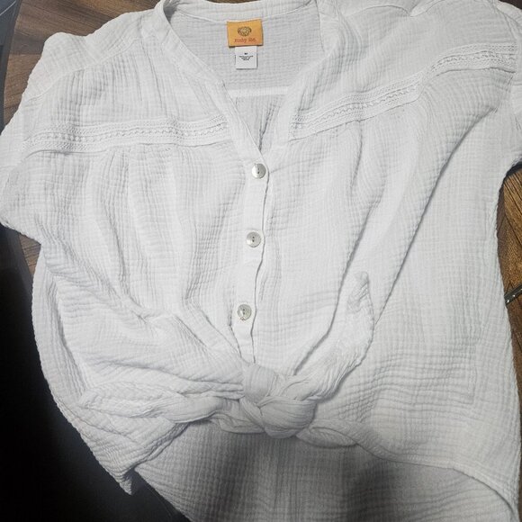 Ruby red Soft boho 100% cotton White crinkle front tie Vneck top M - Picture 3 of 5